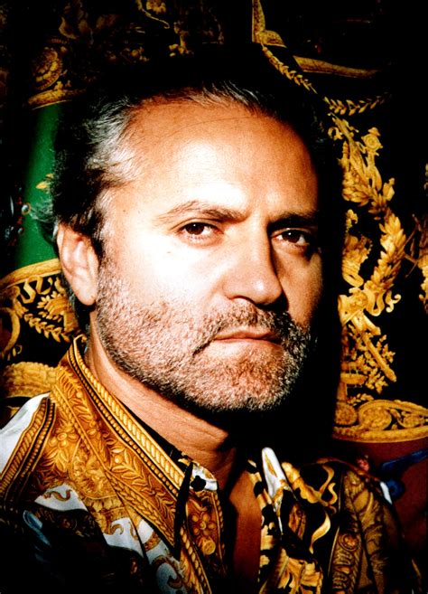 biografia di versace|when did gianni versace found.